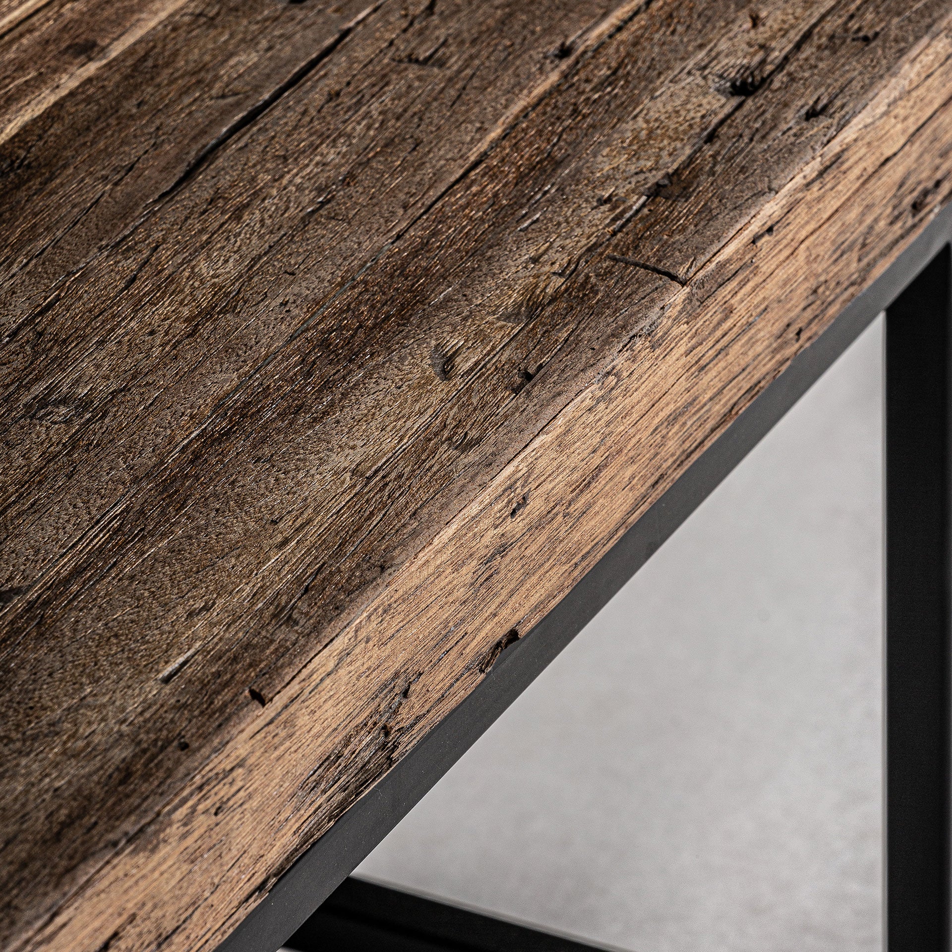 WALDING SIDE TABLE